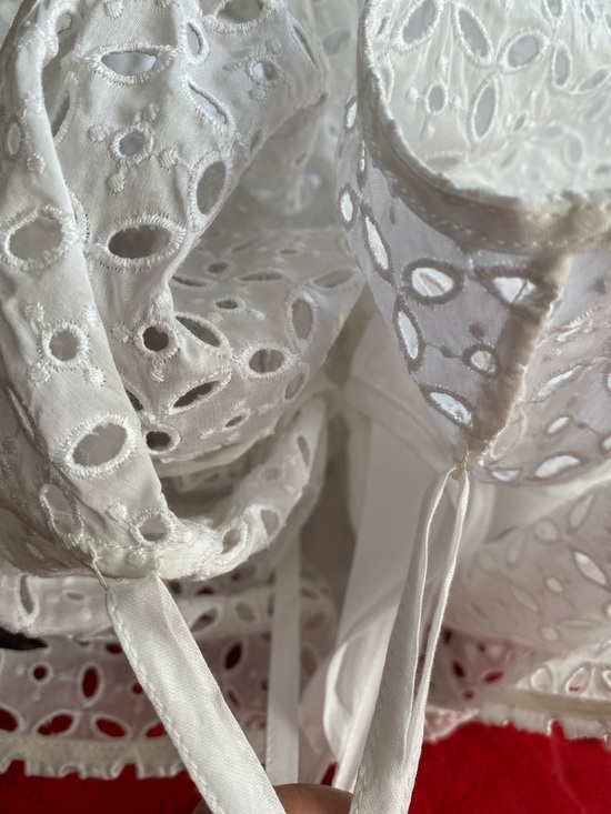 Girls' White Eyelet Puff-Sleeve Dress - Picture 15 of 17